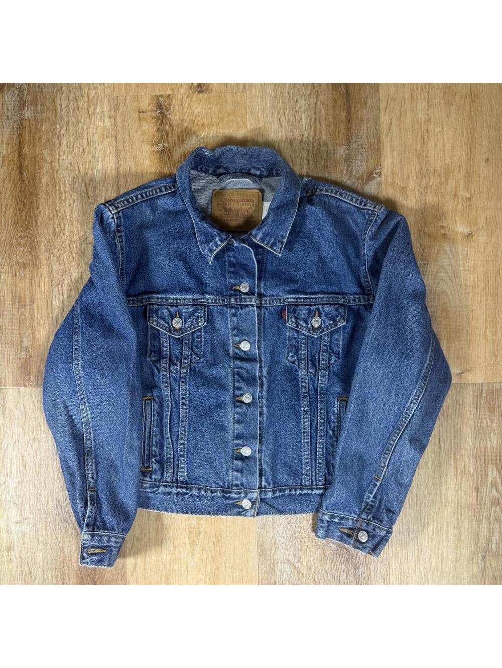 90s Levi’s blue denim jacket.